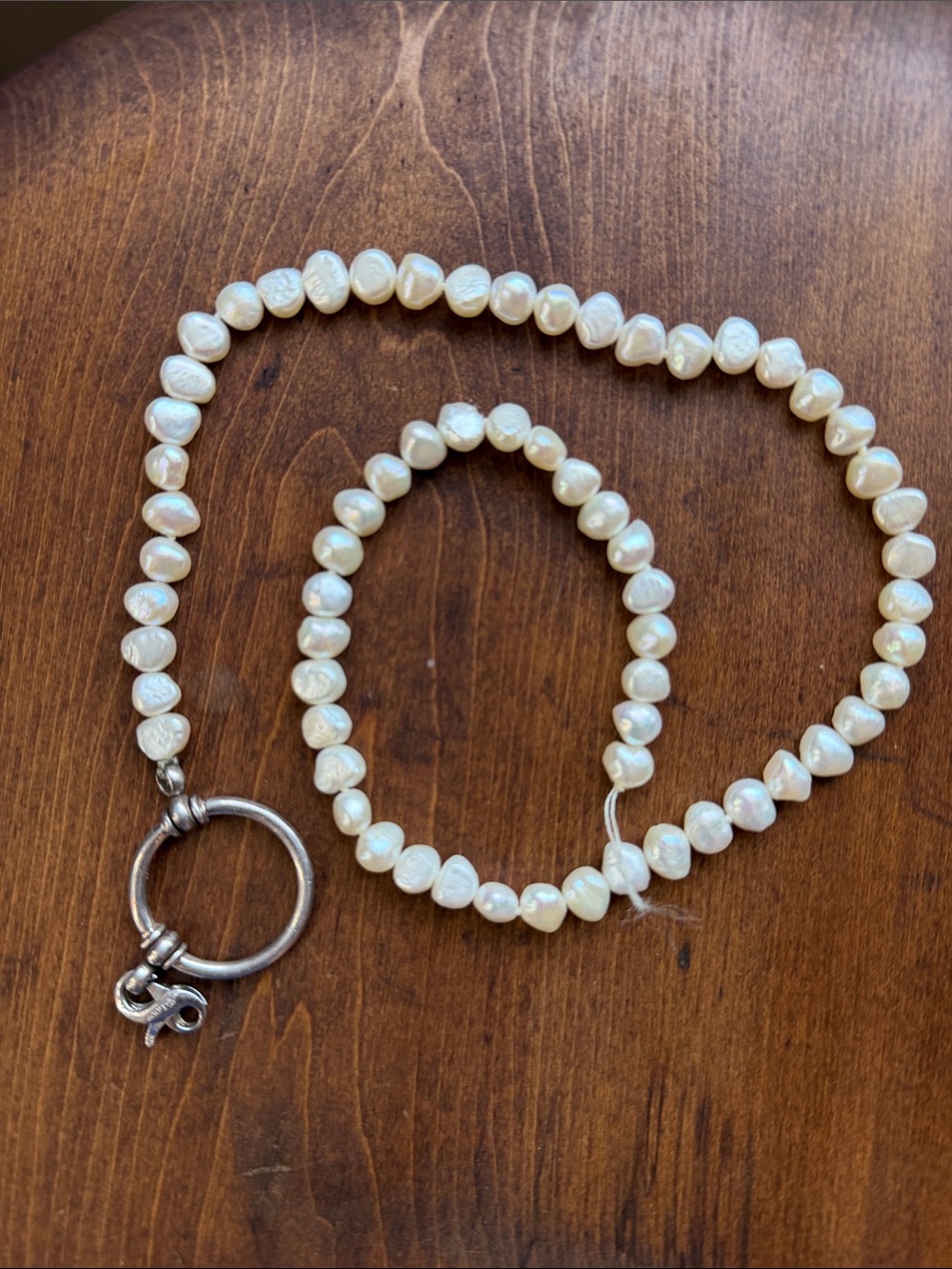 925 La Loop Pearl Necklace